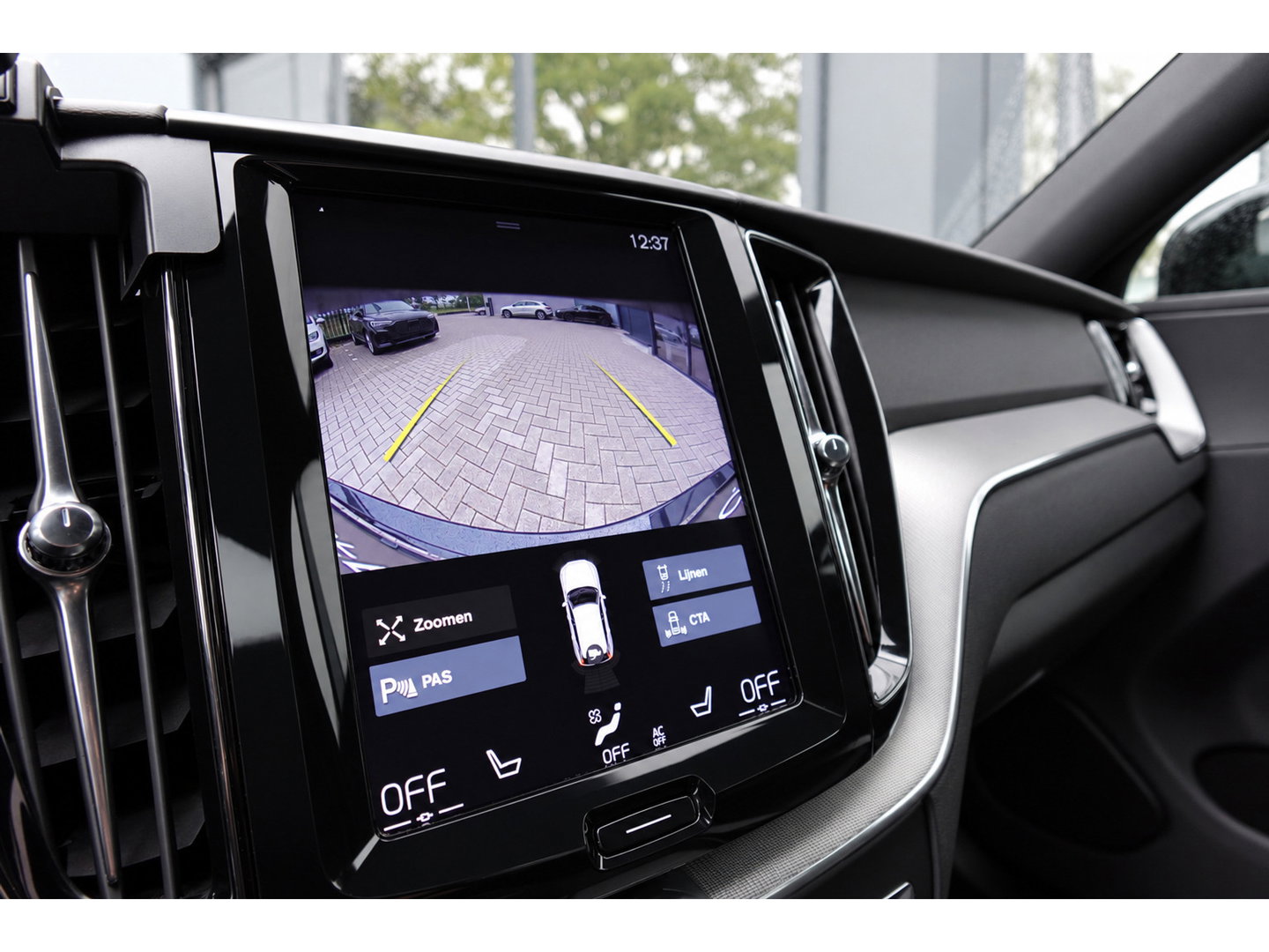 Volvo XC60 2.0 T8 Twin Engine AWD R-Design PANO KEYLESS VOL'