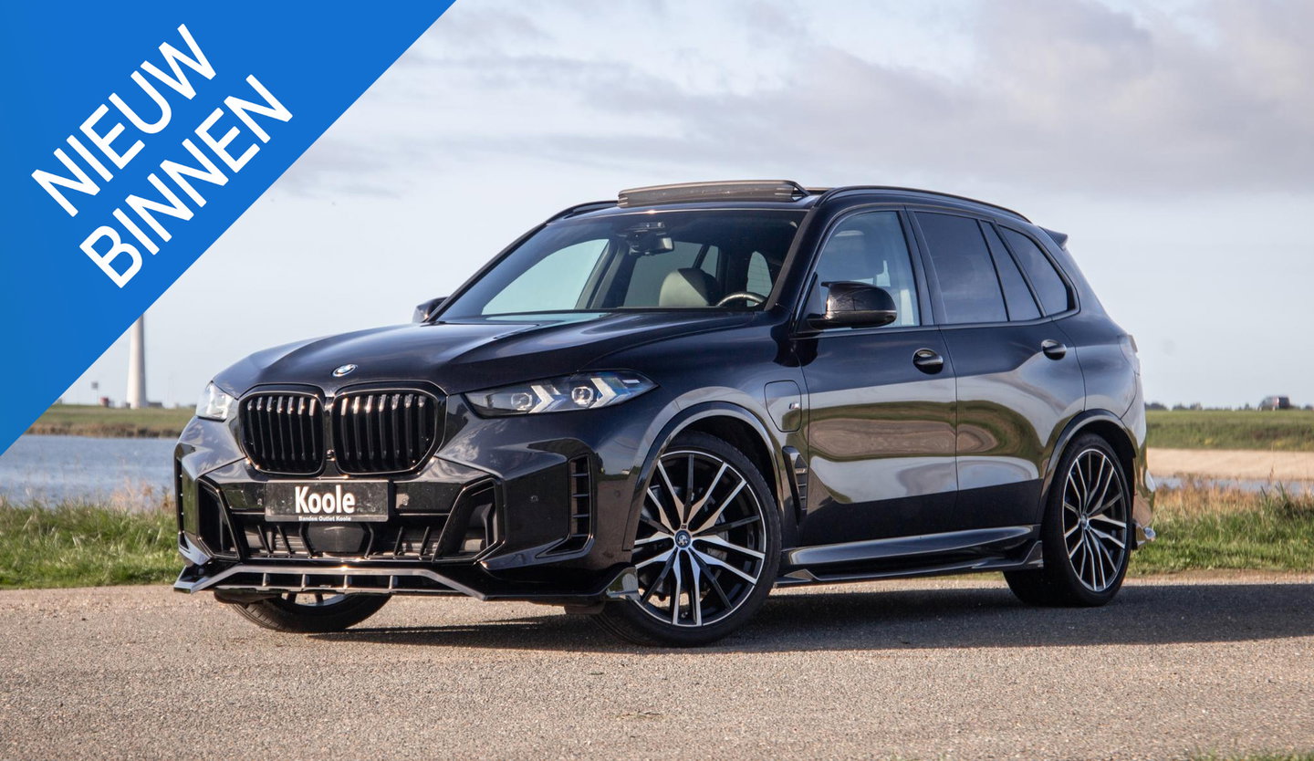 BMW X5 xDrive50e Launch Edition M PAKKET / SKYLOUNCH / TREKHAAK / MAXTON / PANO / HEAD UP / BEKERKOELING / STOEVERWAMRING / DEALER ONDERHOUDEN