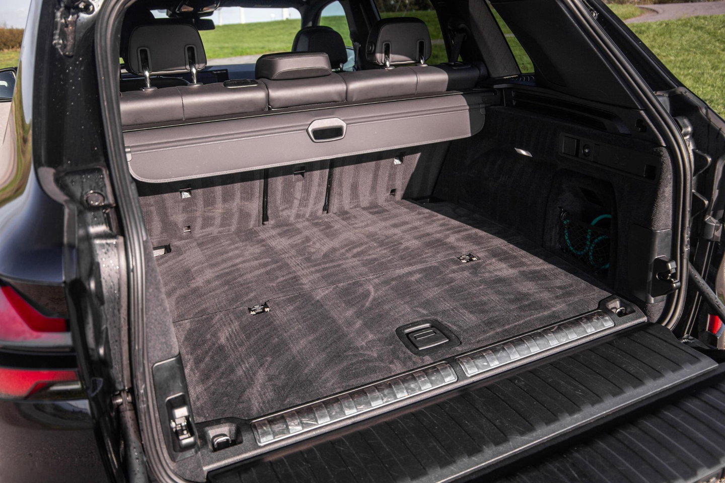 BMW X5 xDrive50e Launch Edition M PAKKET / SKYLOUNCH / TREKHAAK / MAXTON / PANO / HEAD UP / BEKERKOELING / STOEVERWAMRING / DEALER ONDERHOUDEN