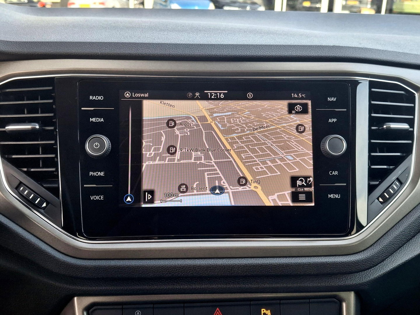 Volkswagen T-Roc 1.0 TSI Style Business | ADAPTIEF | LED DRL | STOELVERWARMING | CLIMATE |
