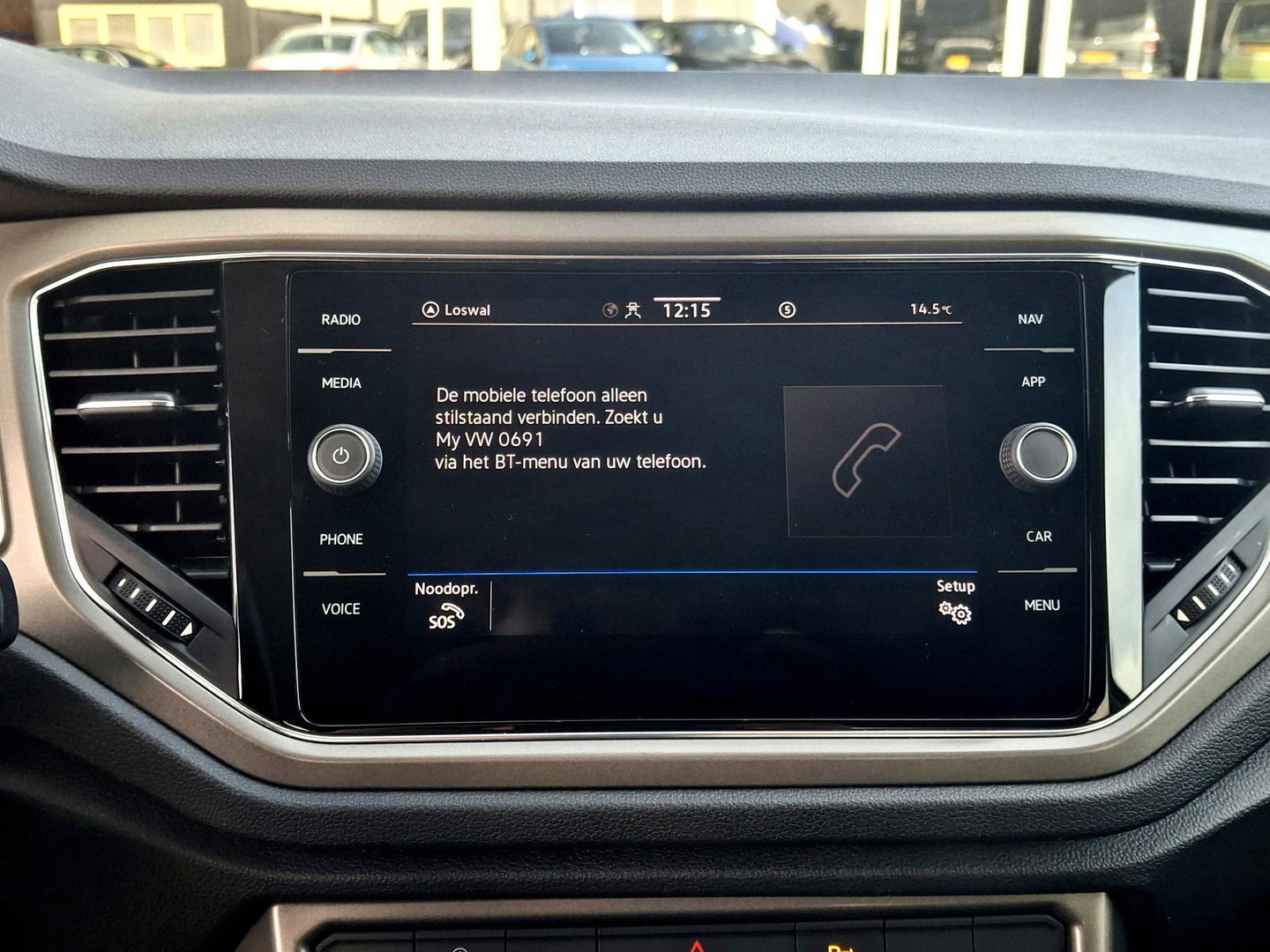 Volkswagen T-Roc 1.0 TSI Style Business | ADAPTIEF | LED DRL | STOELVERWARMING | CLIMATE |