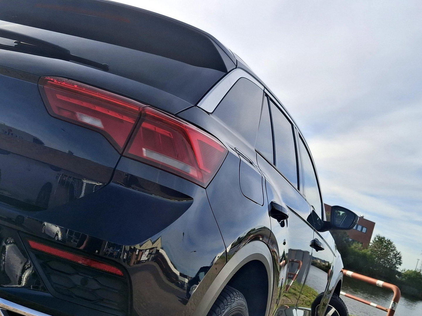 Volkswagen T-Roc 1.0 TSI Style Business | ADAPTIEF | LED DRL | STOELVERWARMING | CLIMATE |