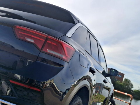 Volkswagen T-Roc 1.0 TSI Style Business | ADAPTIEF | LED DRL | STOELVERWARMING | CLIMATE |