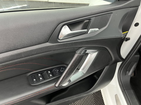 Peugeot 308 SW 1.2 PureTech GT-line Aut. *PANO | LEATHER-MICROFIBRE | FULL-LED | DENON-AUDIO | BLIND-SPOT | SPORT-SEATS | NAVI-FULLMAP | KEYLESS | DAB | SHIFT-PADDLES | LANE-ASSIST | CAMERA | ECC | CARPLAY | PDC | 18''ALU | TOW