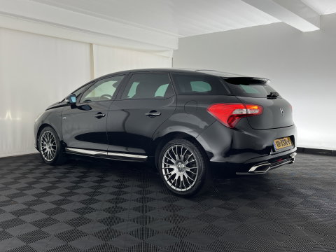Citroën DS5 2.0 HDi Sport Chic Aut. *PANO | LUXURY-LEATHER | MEMORY-PACK | NAVI-FULLMAP | KEYLESS | CAMERA | MASSAGE | CRUISE | CAMERA | SHIFT-PADDLES | COMFORT-SEATS | 17"ALU*