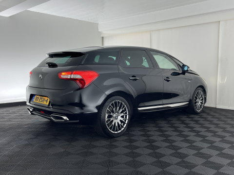 Citroën DS5 2.0 HDi Sport Chic Aut. *PANO | LUXURY-LEATHER | MEMORY-PACK | NAVI-FULLMAP | KEYLESS | CAMERA | MASSAGE | CRUISE | CAMERA | SHIFT-PADDLES | COMFORT-SEATS | 17"ALU*