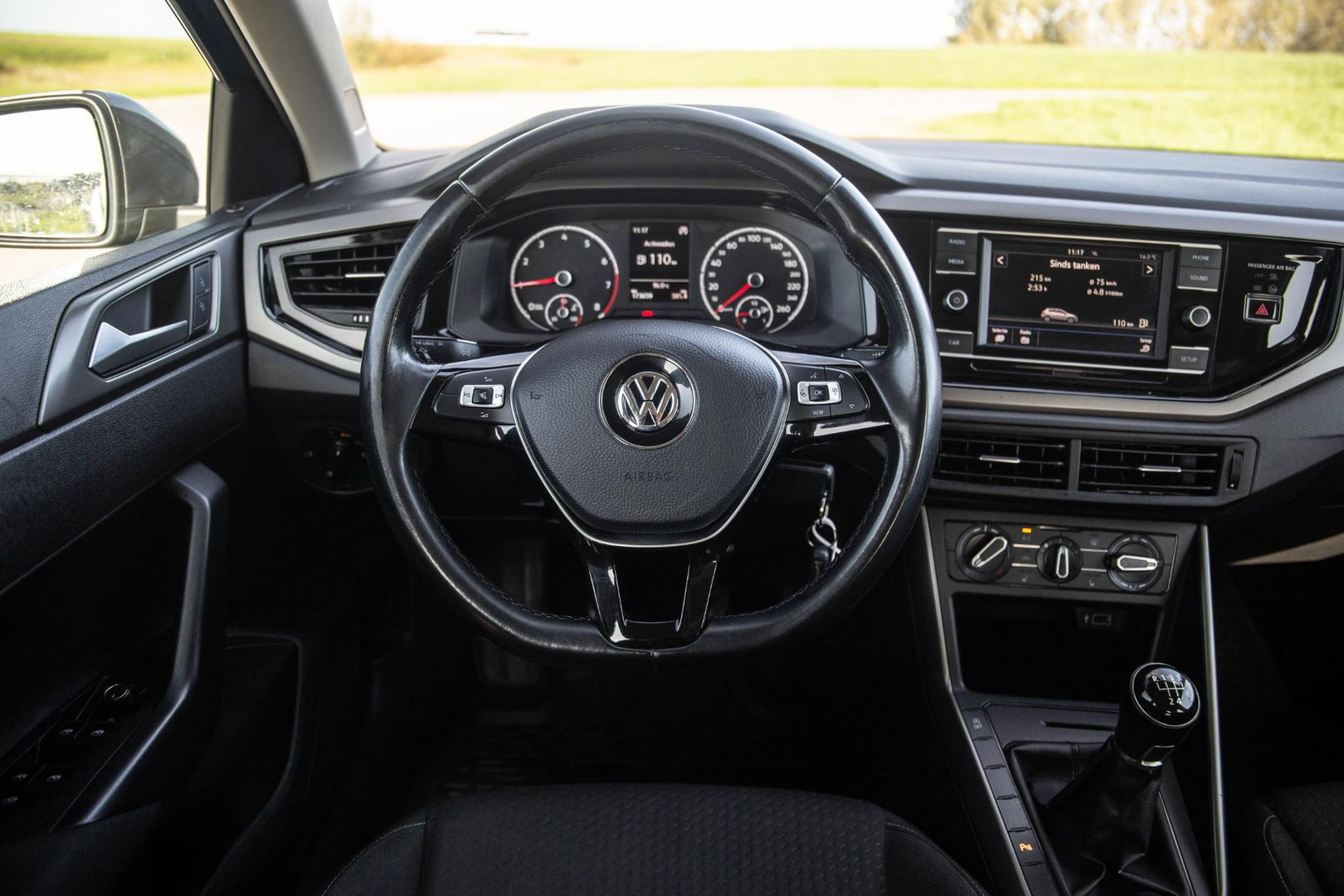 Volkswagen Polo 1.0 TSI Comfortline AIRCO / CRUISE CONTROLE / 5 DEURS / STOELVERWARMING / BENZINE