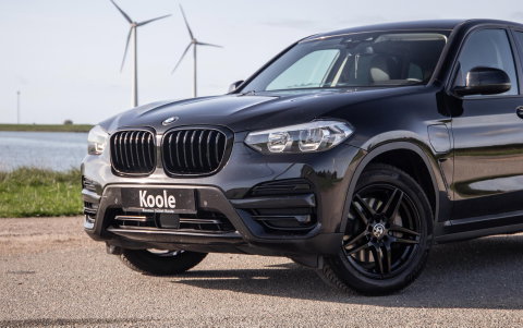 BMW X3 xDrive30e High Executive BLACK LINE / CARPLAY / LEER / STOELVERWARMING / CAMERA / DEALER ONDERHOUDEN