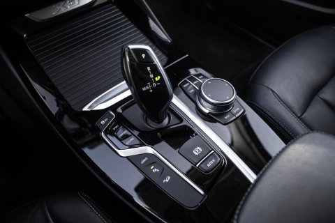 BMW X3 xDrive30e High Executive BLACK LINE / CARPLAY / LEER / STOELVERWARMING / CAMERA / DEALER ONDERHOUDEN