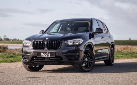 BMW X3 xDrive30e High Executive BLACK LINE / CARPLAY / LEER / STOELVERWARMING / CAMERA / DEALER ONDERHOUDEN