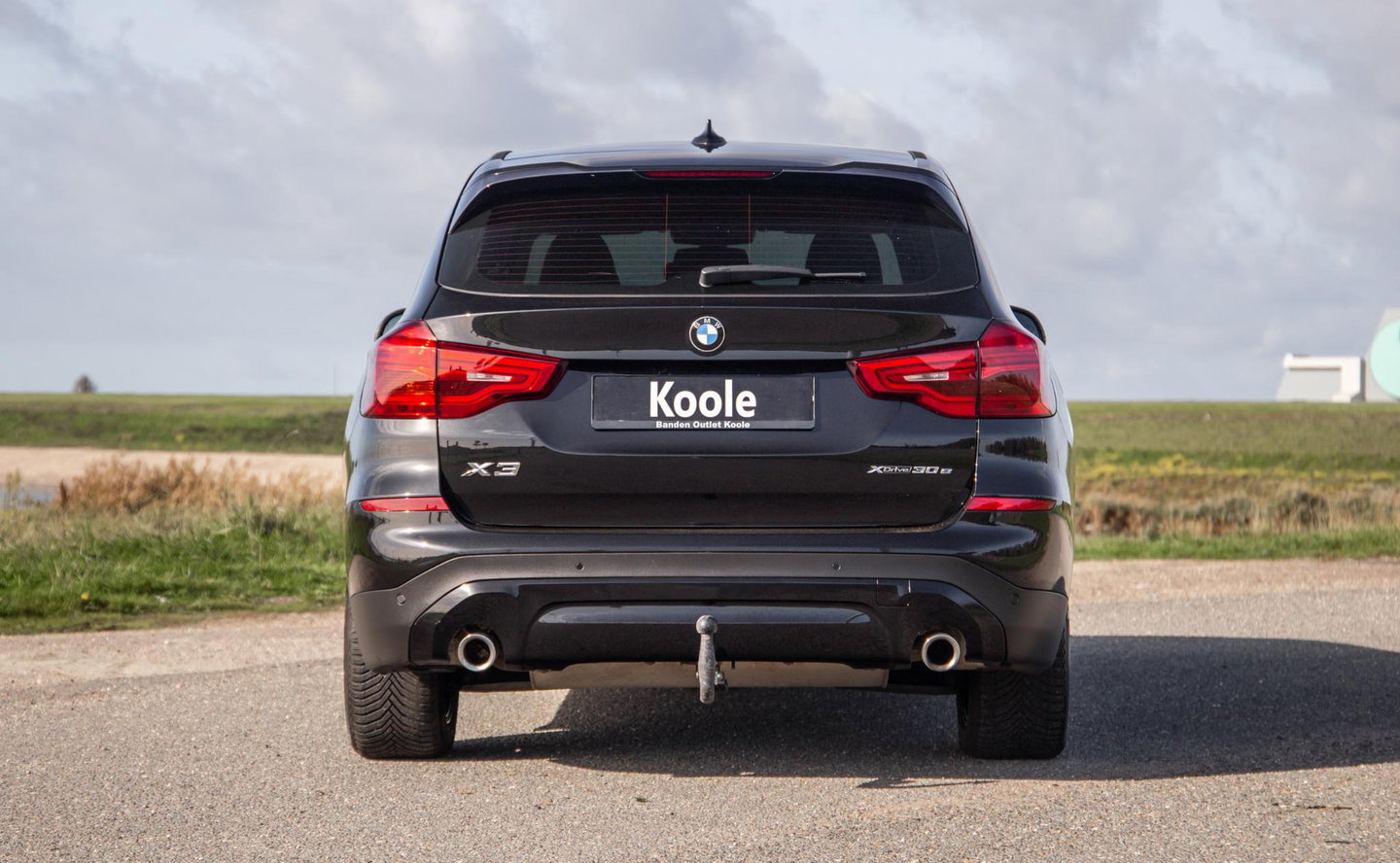 BMW X3 xDrive30e High Executive BLACK LINE / CARPLAY / LEER / STOELVERWARMING / CAMERA / DEALER ONDERHOUDEN