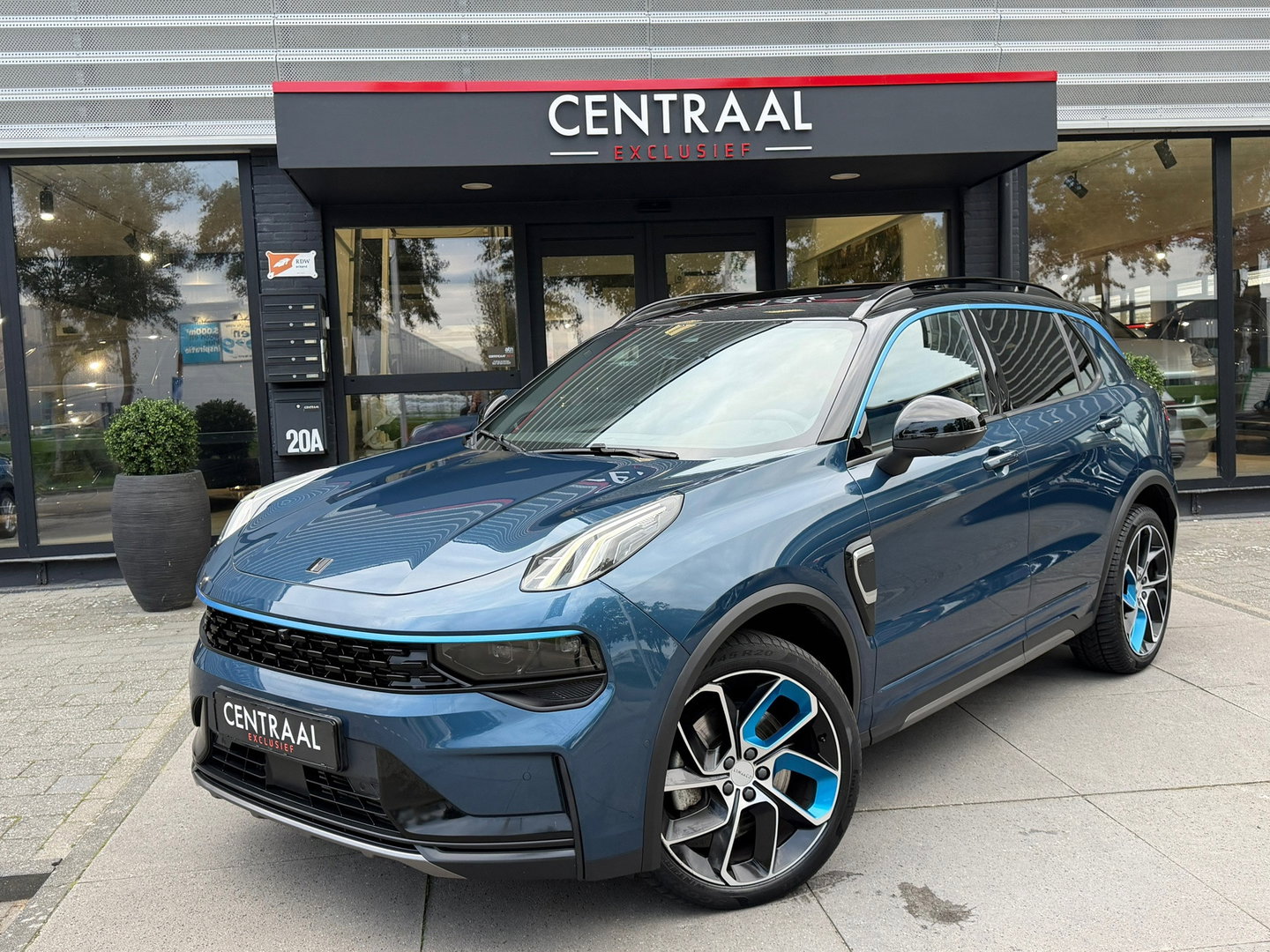 Lynk & Co 01 1.5 Zwarte Hemel|Pano|NL-Auto|Keyless|Infinity|Camera|Carplay|Memory
