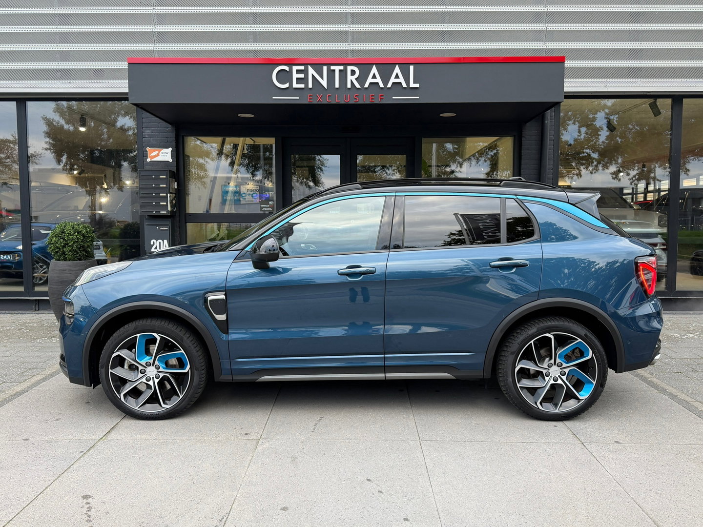 Lynk & Co 01 1.5 Zwarte Hemel|Pano|NL-Auto|Keyless|Infinity|Camera|Carplay|Memory