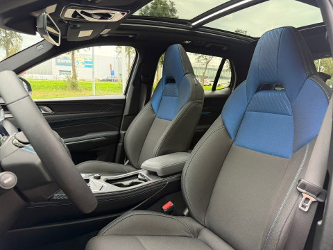 Lynk & Co 01 1.5 Zwarte Hemel|Pano|NL-Auto|Keyless|Infinity|Camera|Carplay|Memory