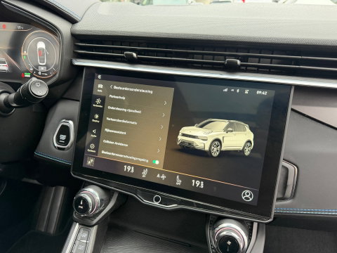 Lynk & Co 01 1.5 Zwarte Hemel|Pano|NL-Auto|Keyless|Infinity|Camera|Carplay|Memory