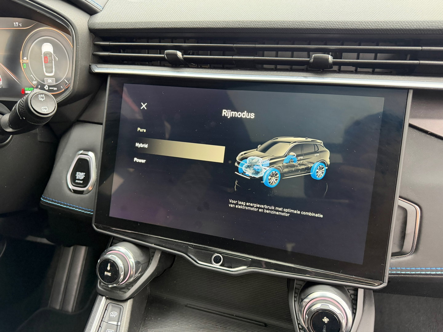 Lynk & Co 01 1.5 Zwarte Hemel|Pano|NL-Auto|Keyless|Infinity|Camera|Carplay|Memory