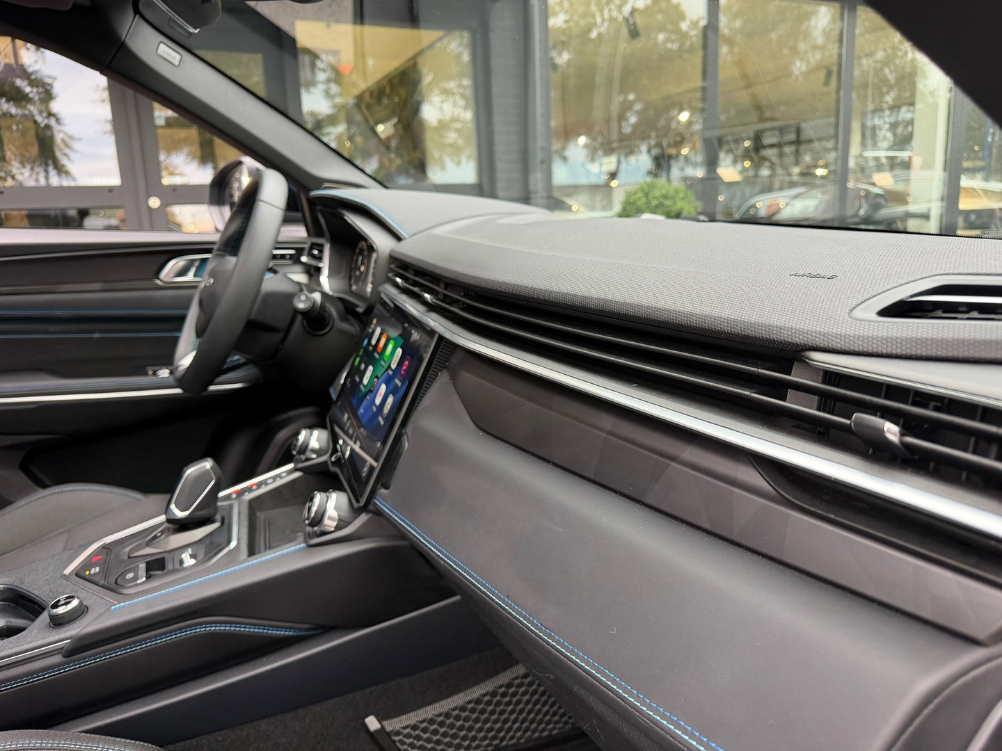 Lynk & Co 01 1.5 Zwarte Hemel|Pano|NL-Auto|Keyless|Infinity|Camera|Carplay|Memory