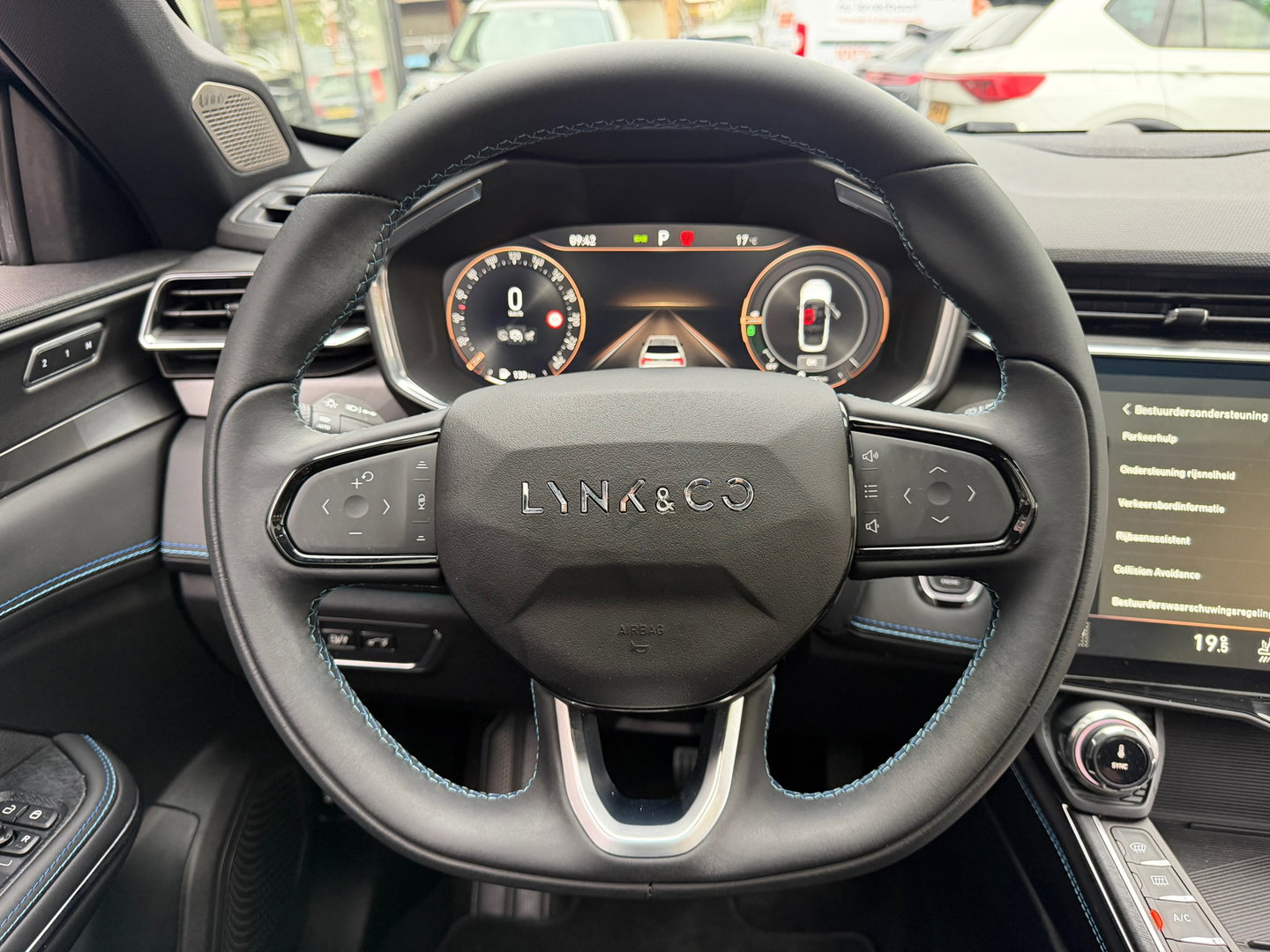 Lynk & Co 01 1.5 Zwarte Hemel|Pano|NL-Auto|Keyless|Infinity|Camera|Carplay|Memory