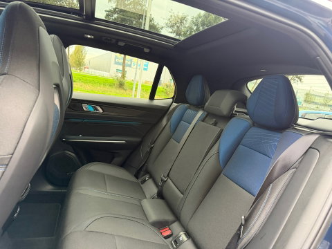Lynk & Co 01 1.5 Zwarte Hemel|Pano|NL-Auto|Keyless|Infinity|Camera|Carplay|Memory