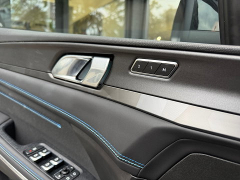 Lynk & Co 01 1.5 Zwarte Hemel|Pano|NL-Auto|Keyless|Infinity|Camera|Carplay|Memory