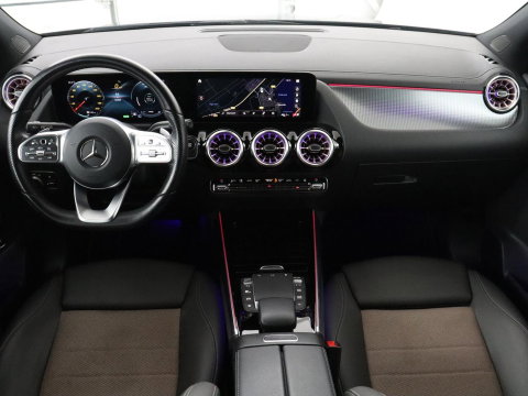 Mercedes-Benz EQA 250 Business Solution Luxury 67 kWh