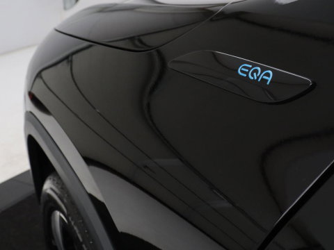 Mercedes-Benz EQA 250 Business Solution Luxury 67 kWh