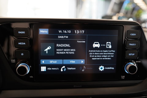 Hyundai i20 1.0 T-GDI Premium | Camera | Stoel- & Stuurverwarming | Digitaal Dashboard | PDC 24 Maanden garantie* (Vraag naar de voorwaarden)