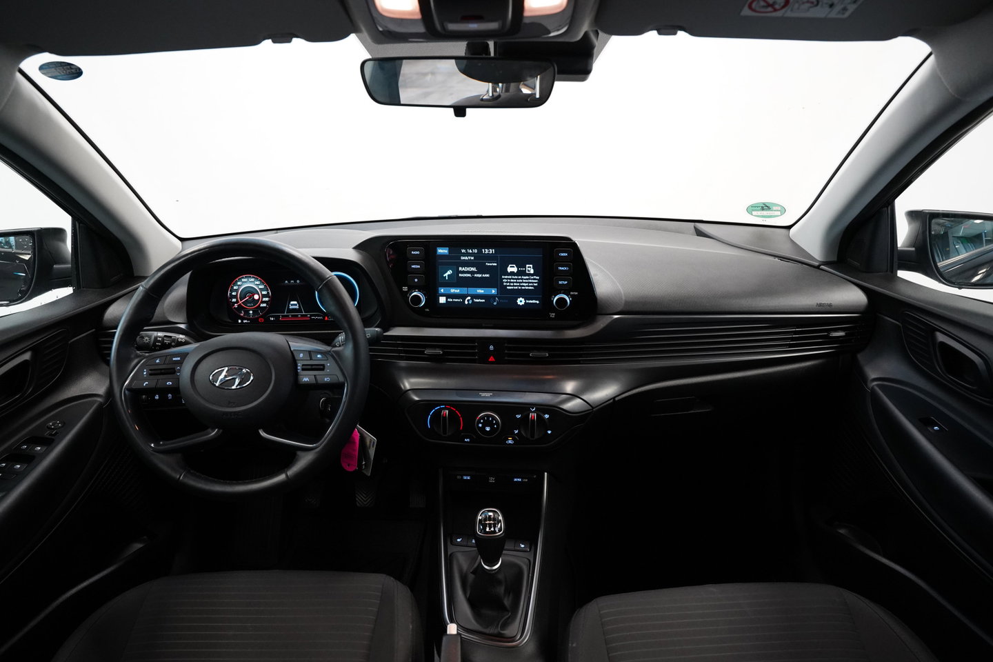 Hyundai i20 1.0 T-GDI Premium | Camera | Stoel- & Stuurverwarming | Digitaal Dashboard | PDC 24 Maanden garantie* (Vraag naar de voorwaarden)