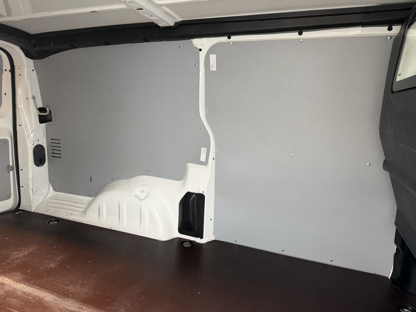 Opel Vivaro 2.0 CDTI L3H1 Edition / vaste prijs rijklaar € 11.950 ex btw / euro 6 / bpm vrij / lease vanaf € 201 / airco / cruise / navigatie / achteruit rijcamera / trekhaak / pdc