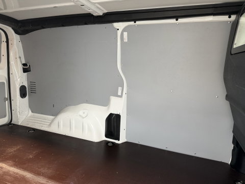 Opel Vivaro 2.0 CDTI L3H1 Edition / vaste prijs rijklaar € 11.950 ex btw / euro 6 / bpm vrij / lease vanaf € 201 / airco / cruise / navigatie / achteruit rijcamera / trekhaak / pdc
