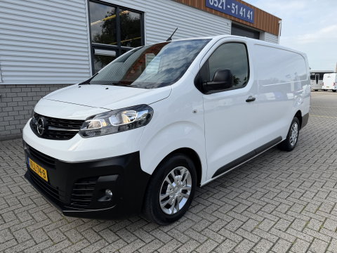 Opel Vivaro 2.0 CDTI L3H1 Edition / vaste prijs rijklaar € 11.950 ex btw / euro 6 / bpm vrij / lease vanaf € 201 / airco / cruise / navigatie / achteruit rijcamera / trekhaak / pdc