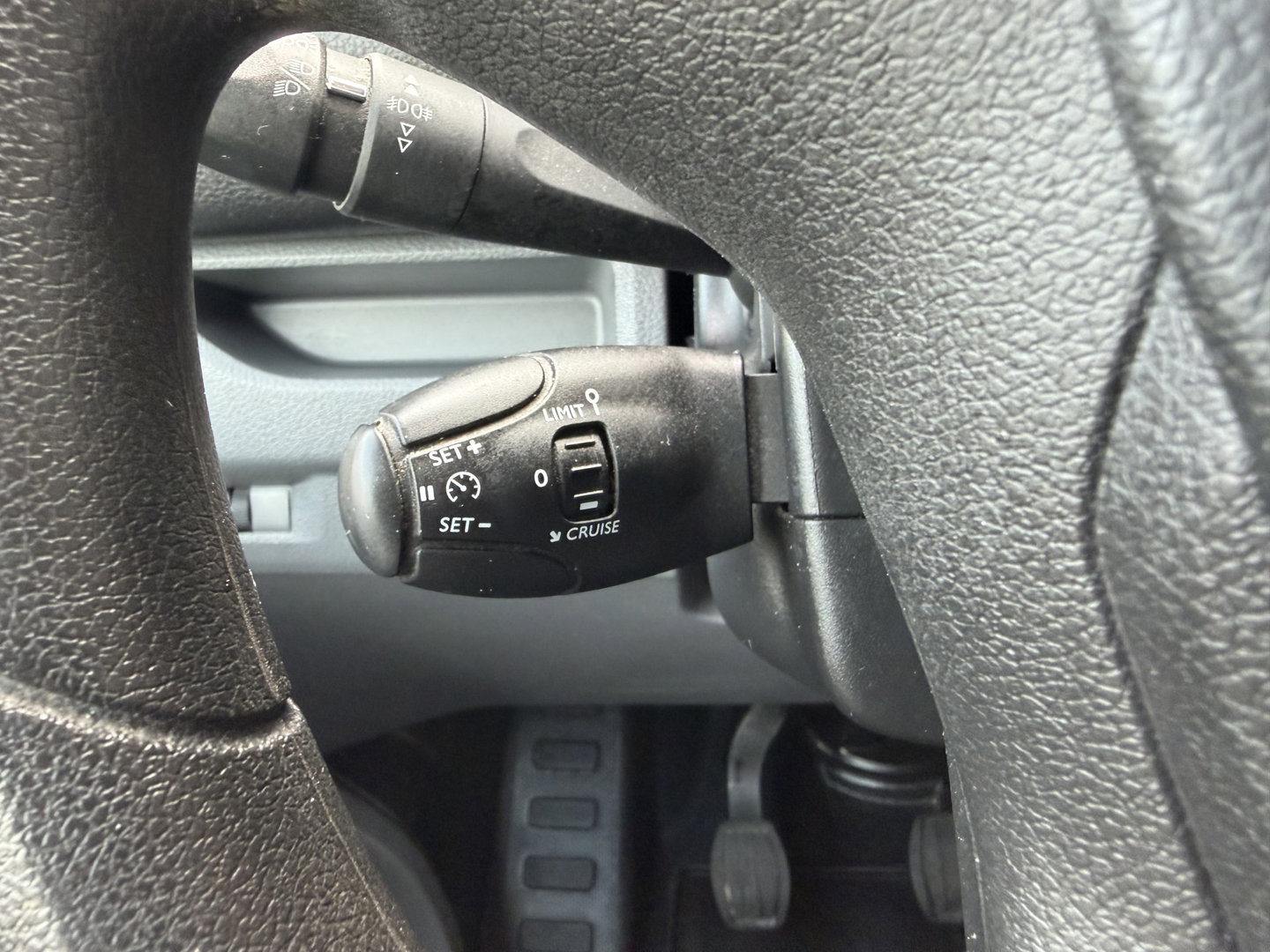 Opel Vivaro 2.0 CDTI L3H1 Edition / vaste prijs rijklaar € 11.950 ex btw / euro 6 / bpm vrij / lease vanaf € 201 / airco / cruise / navigatie / achteruit rijcamera / trekhaak / pdc