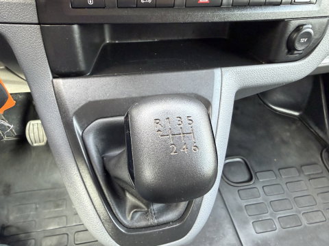 Opel Vivaro 2.0 CDTI L3H1 Edition / vaste prijs rijklaar € 11.950 ex btw / euro 6 / bpm vrij / lease vanaf € 201 / airco / cruise / navigatie / achteruit rijcamera / trekhaak / pdc