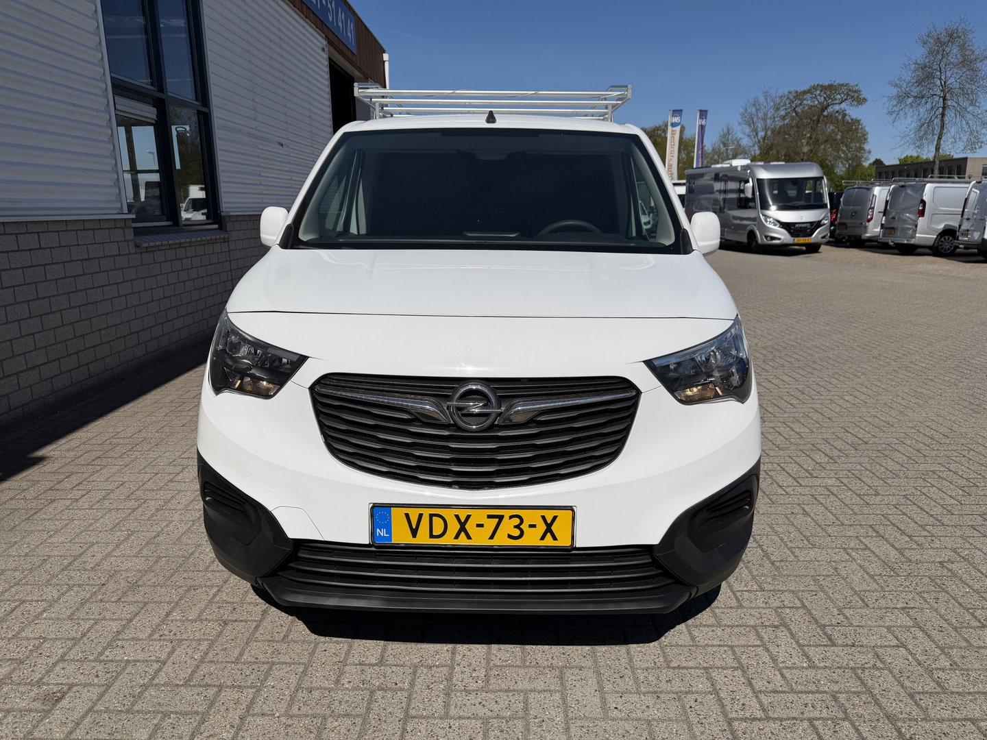 Opel Vivaro 2.0 CDTI L3H1 Edition / vaste prijs rijklaar € 11.950 ex btw / euro 6 / bpm vrij / lease vanaf € 201 / airco / cruise / navigatie / achteruit rijcamera / trekhaak / pdc