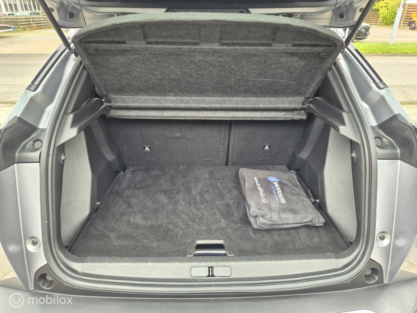 Peugeot 2008 1.2 PureTech (130 PK), Dealer onderhouden, NAP!