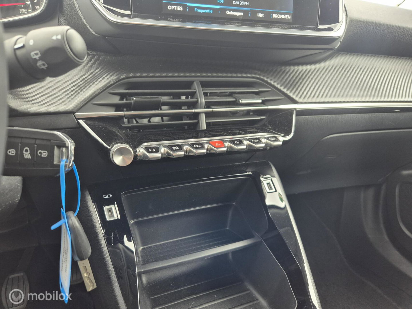 Peugeot 2008 1.2 PureTech (130 PK), Dealer onderhouden, NAP!