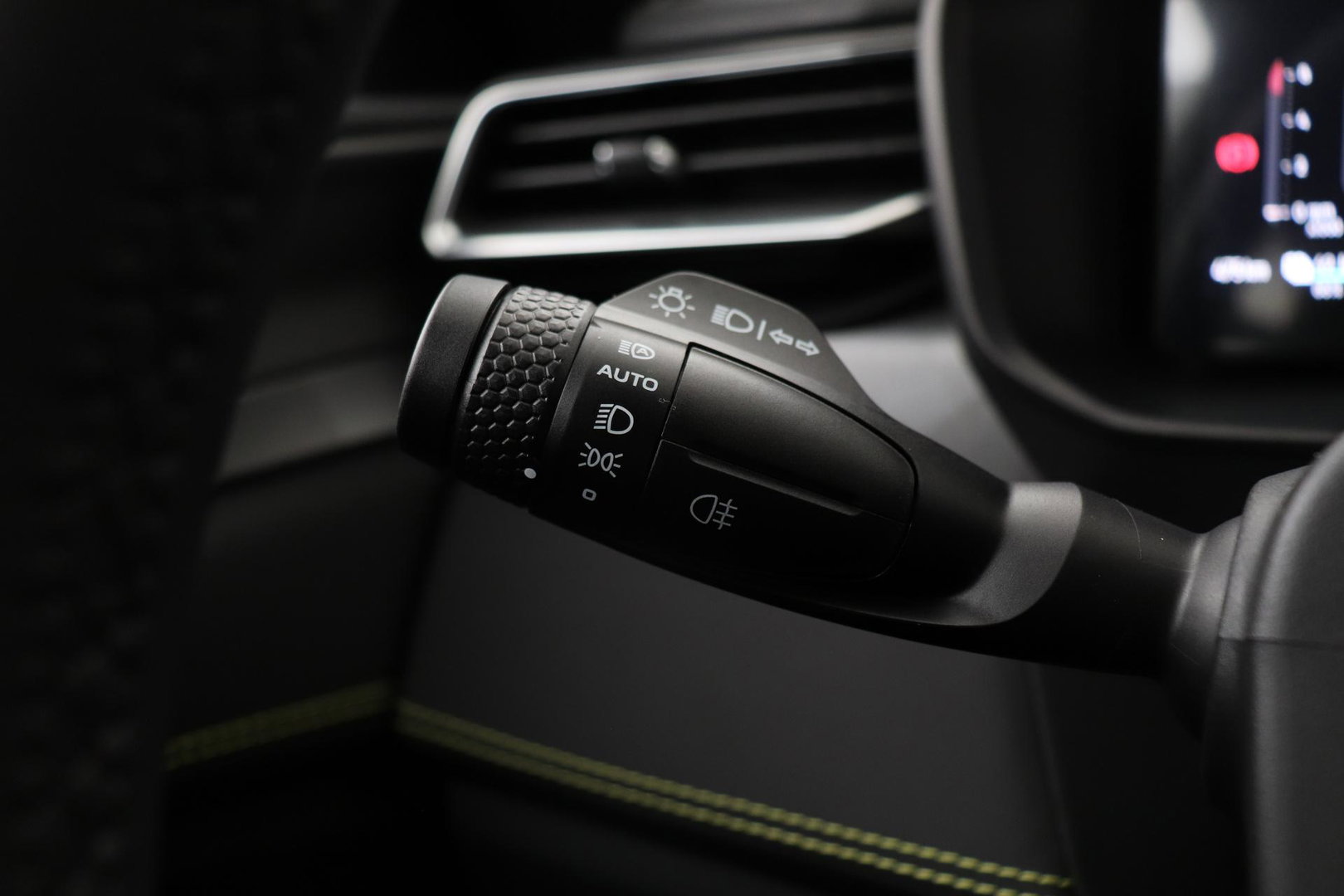 Lynk & Co 01 Lynk&co 1.5 Core | ACC | Camera | Carplay | 19 inch | LED | Draadloos opladen