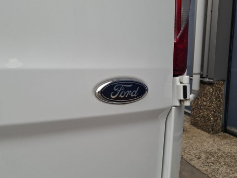 Ford Transit Custom 280 2.0 TDCI L2H1 Trend AIRCO / CRUISE CONTROLE / 3 ZITS / AUTOMAAT / EURO 6