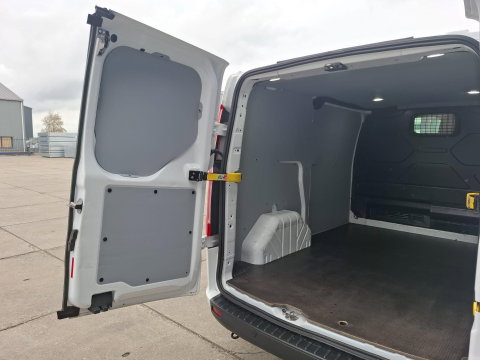 Ford Transit Custom 280 2.0 TDCI L2H1 Trend AIRCO / CRUISE CONTROLE / 3 ZITS / AUTOMAAT / EURO 6