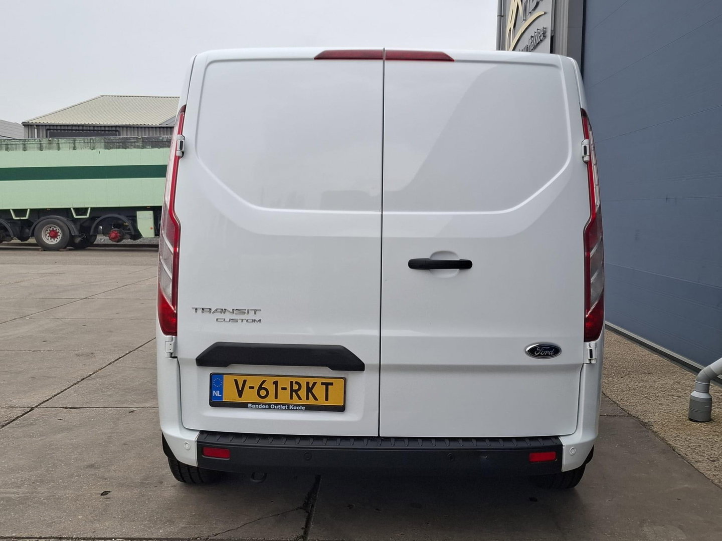 Ford Transit Custom 280 2.0 TDCI L2H1 Trend AIRCO / CRUISE CONTROLE / 3 ZITS / AUTOMAAT / EURO 6