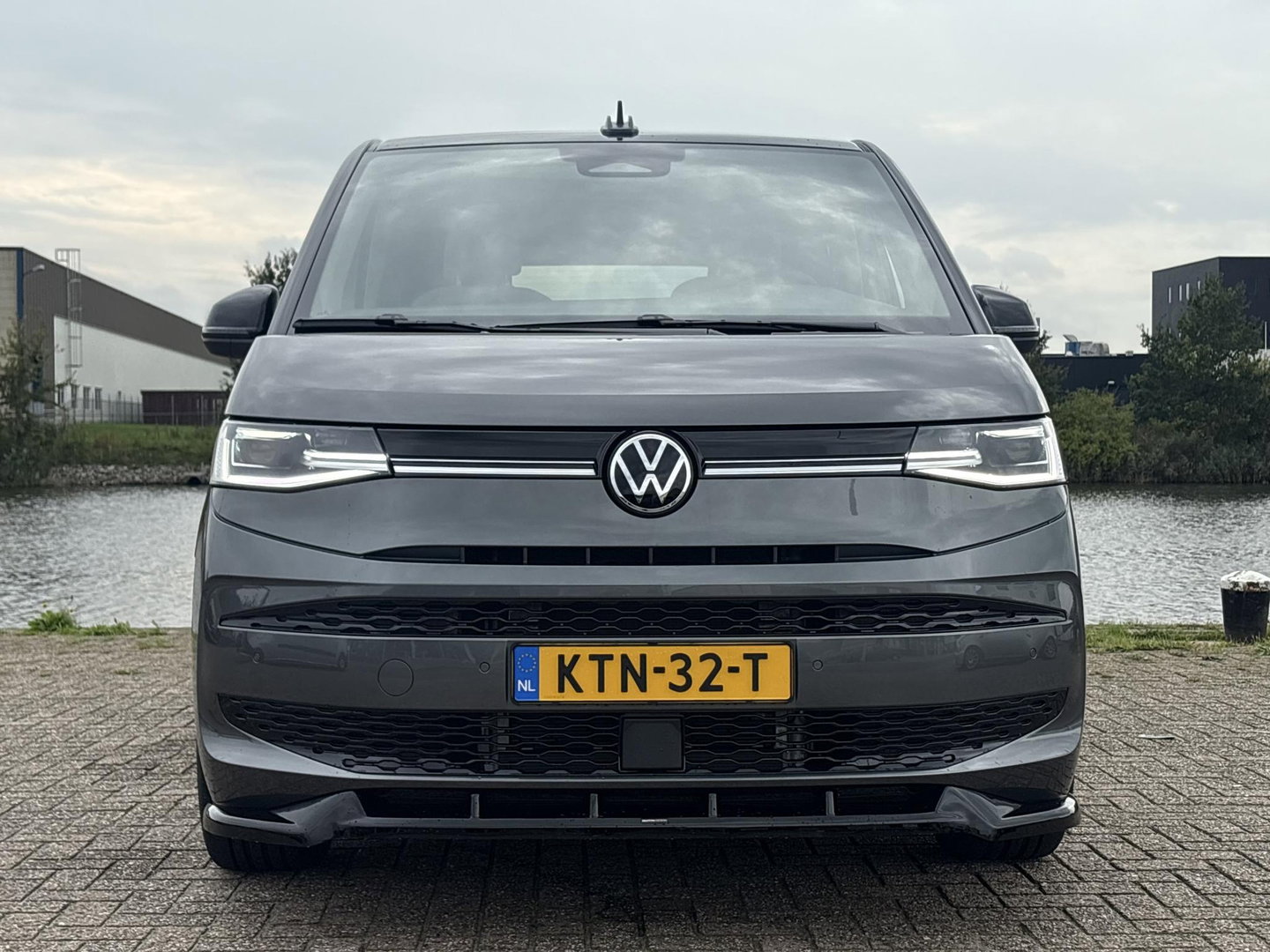 Volkswagen Multivan 1.5 eHybrid Bulli Edition 4Motion | PANO | BODYKIT | 7P | NIEUW | 4x4