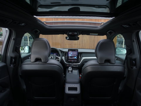 Volvo XC60 T6 357PK AWD / Heico Ed. / 2025 / Head-Up / pano / 360° / NAP