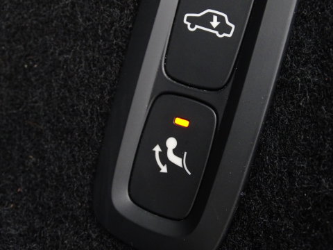 Volvo XC60 T6 357PK AWD / Heico Ed. / 2025 / Head-Up / pano / 360° / NAP