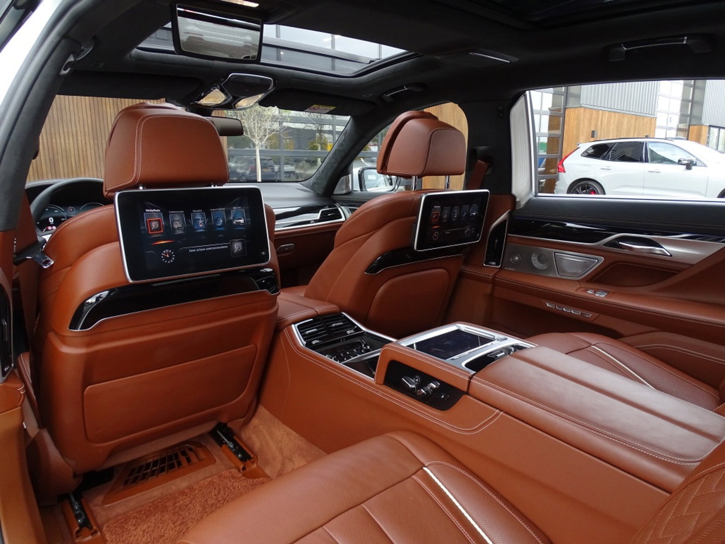 BMW 7 Serie 740e Lang 326PK / VIP / Bowers & Wilkins / Skylounge / *NAP*