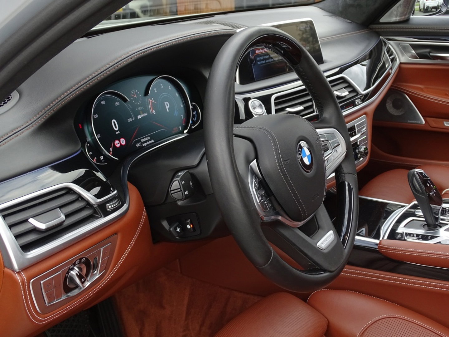 BMW 7 Serie 740e Lang 326PK / VIP / Bowers & Wilkins / Skylounge / *NAP*