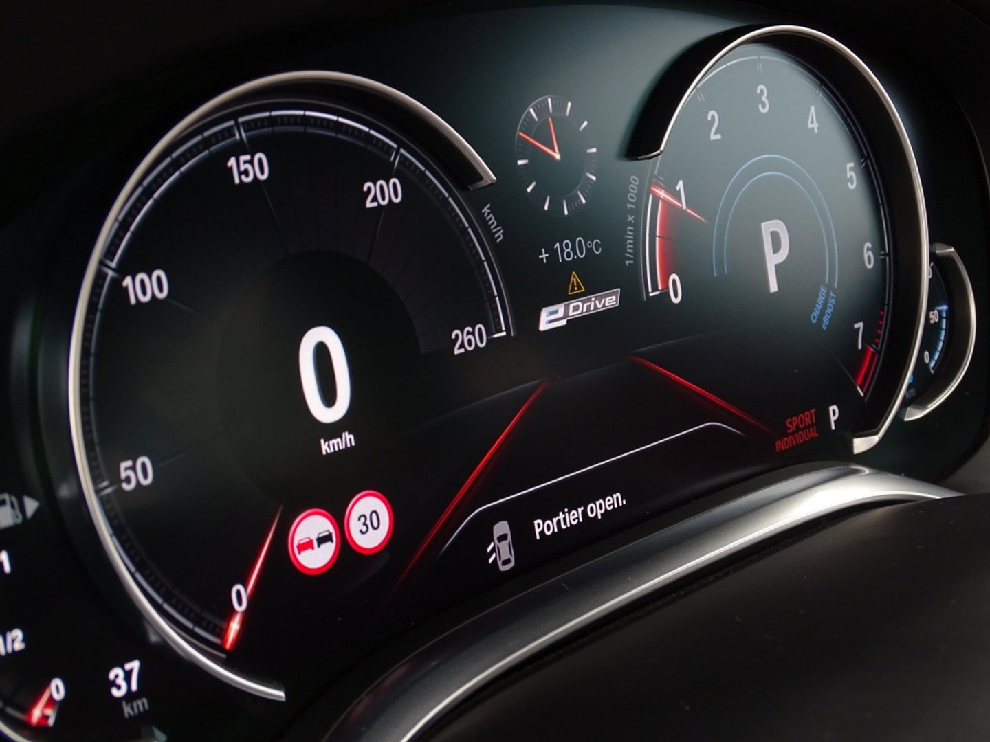 BMW 7 Serie 740e Lang 326PK / VIP / Bowers & Wilkins / Skylounge / *NAP*