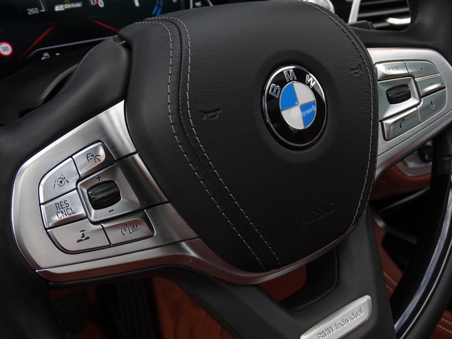 BMW 7 Serie 740e Lang 326PK / VIP / Bowers & Wilkins / Skylounge / *NAP*