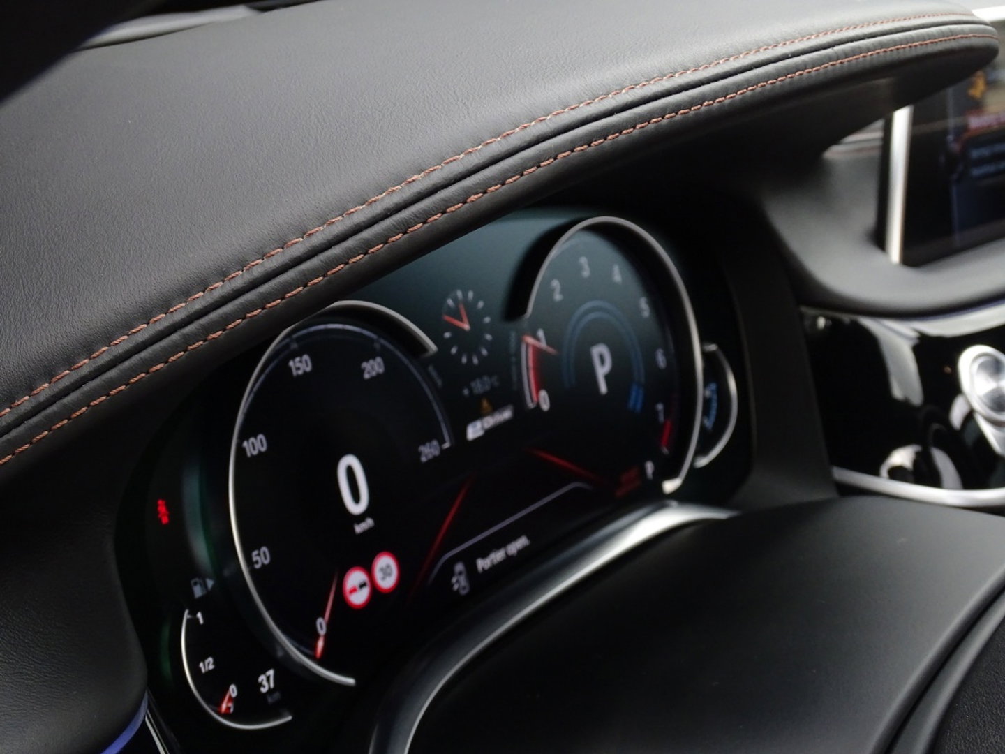 BMW 7 Serie 740e Lang 326PK / VIP / Bowers & Wilkins / Skylounge / *NAP*