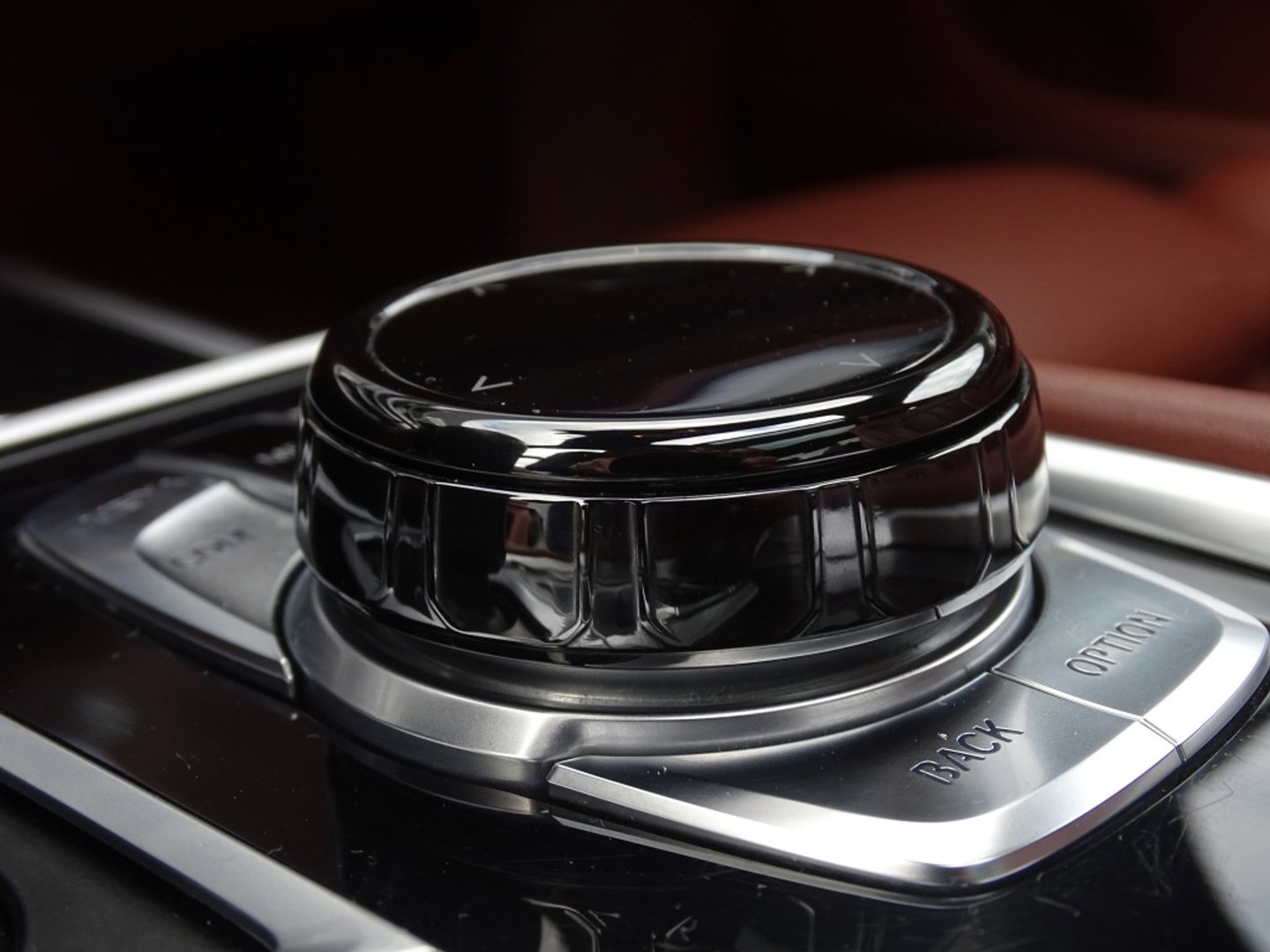 BMW 7 Serie 740e Lang 326PK / VIP / Bowers & Wilkins / Skylounge / *NAP*