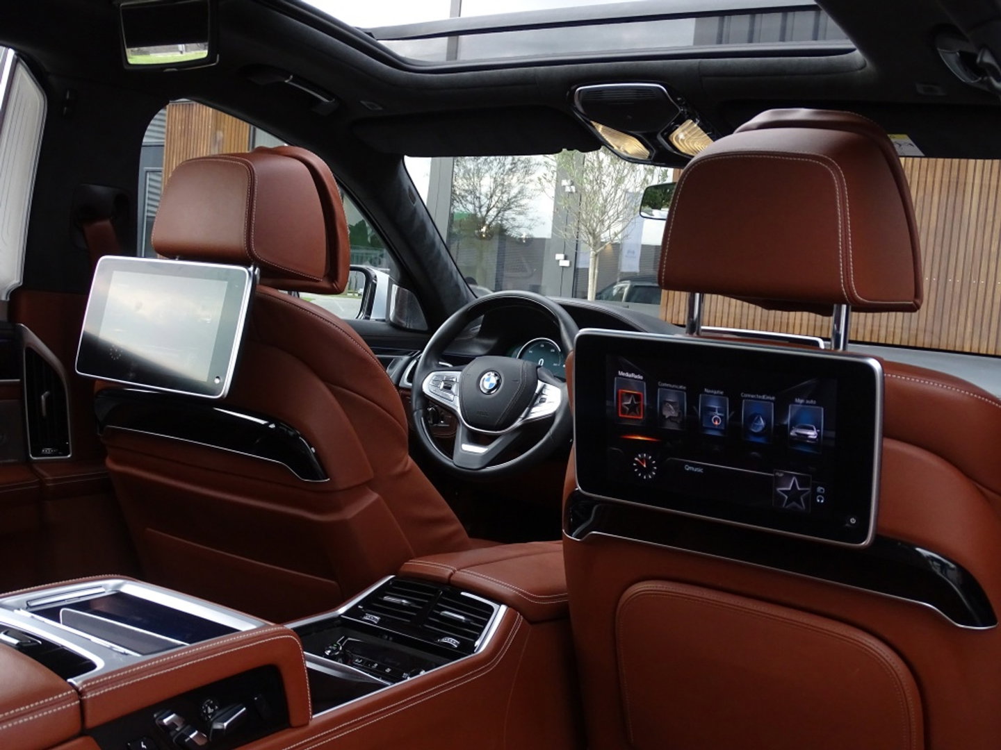 BMW 7 Serie 740e Lang 326PK / VIP / Bowers & Wilkins / Skylounge / *NAP*